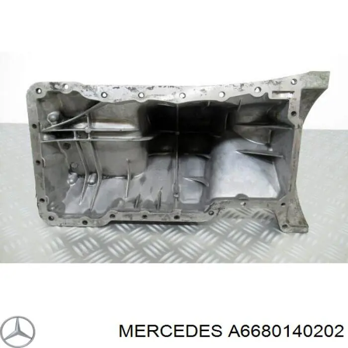 Cárter de aceite del motor Mercedes A6680140202 precio, desde 91,48 EUR