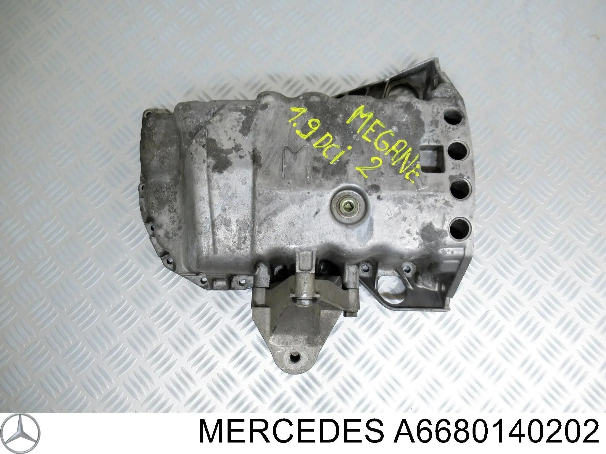 A6680140202 Mercedes Cárter de aceite del motor