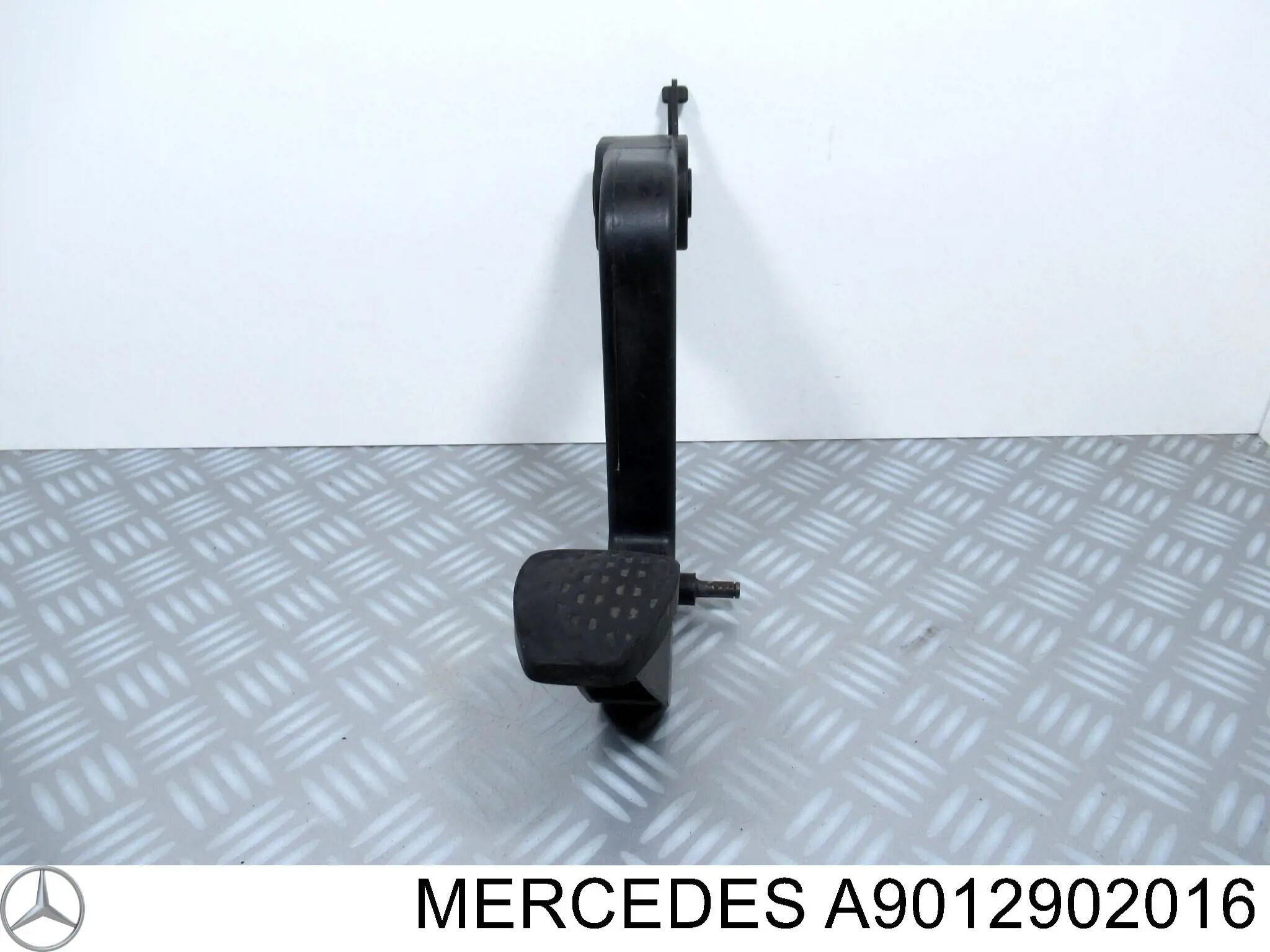 A9012902016 Mercedes pedal embrague