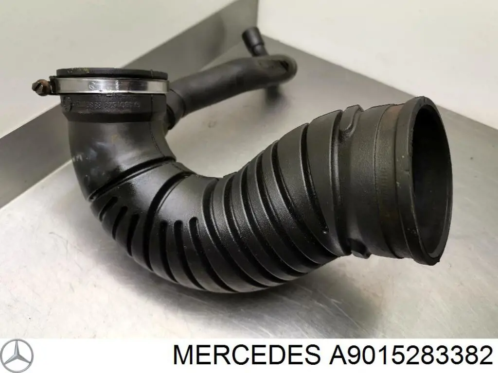 9015283382 Mercedes tubo flexible de aspiración, salida del filtro de aire
