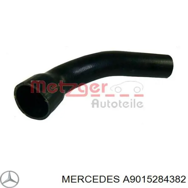 A9015284382 Mercedes tubo flexible de aire de sobrealimentación derecho
