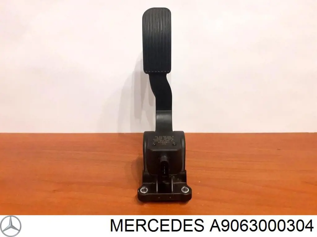 Potenciómetro pedal acelerador Mercedes A9063000304 precio, desde 59,83 EUR