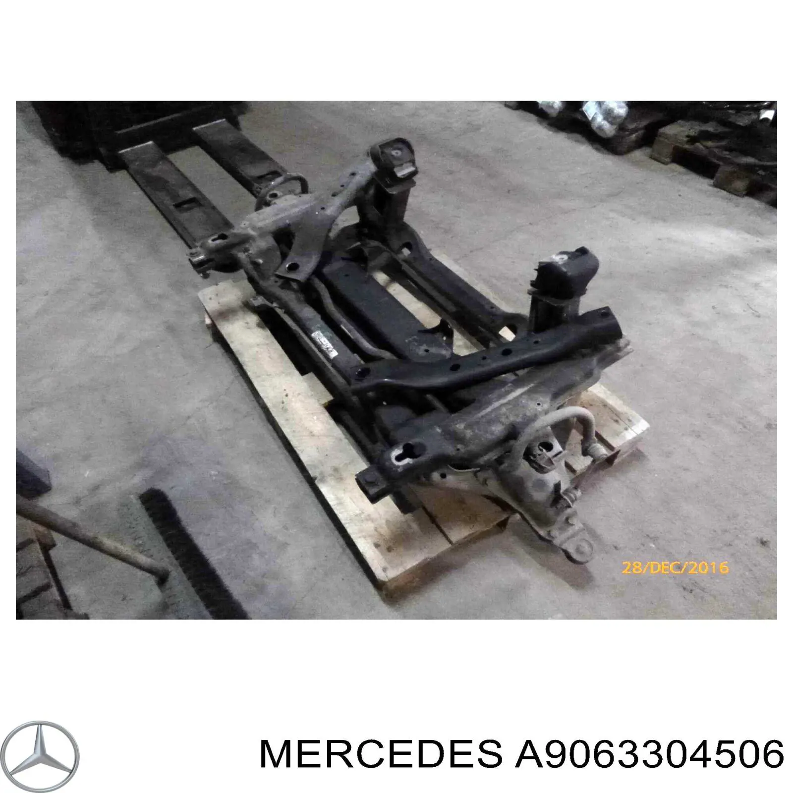 A9063305106 Mercedes subchasis delantero soporte motor