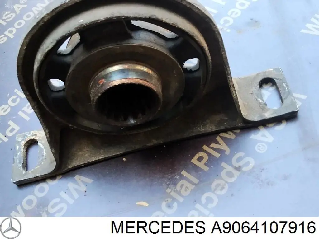 A9064107916 Mercedes árbol cardán trasero, parte trasera