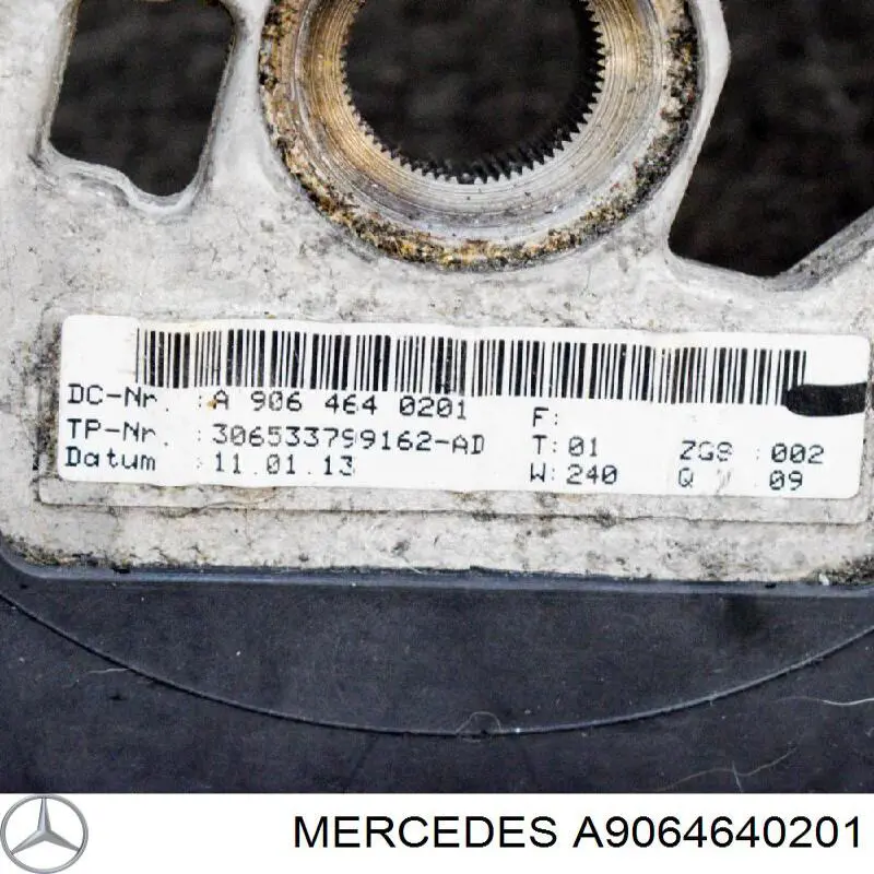 A90646402019E37 Mercedes volante