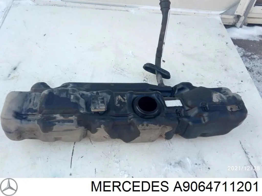 Tanque de combustible Mercedes Sprinter 4,6-T (906)