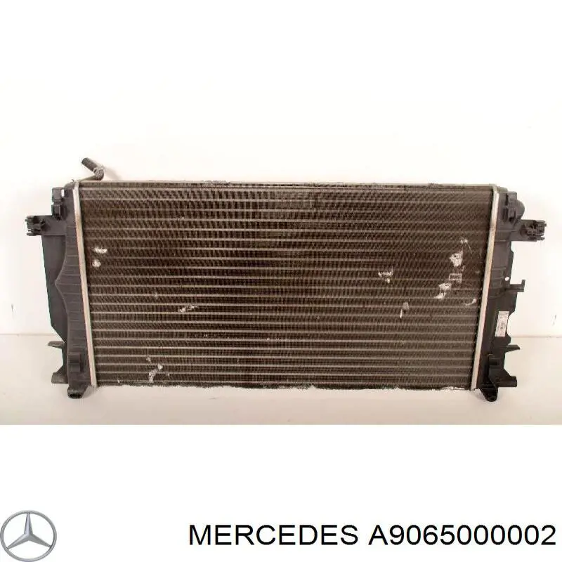 A9065000002 Mercedes radiador
