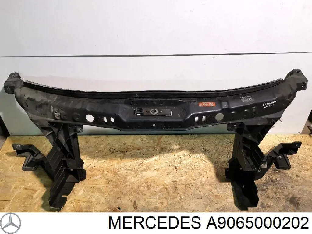 Radiador A9065000202 Mercedes