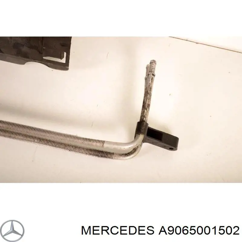 Água radiador Mercedes A9065001502 precio, desde 103,09 EUR