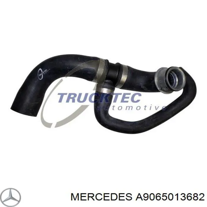 A9065013682 Mercedes manguera refrigerante para radiador inferiora