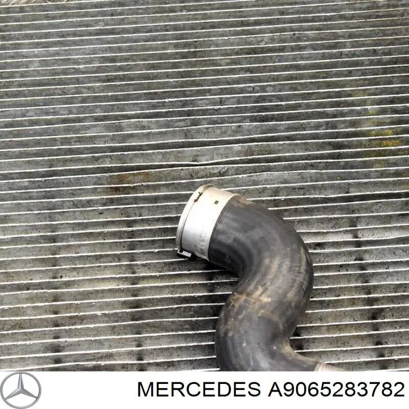 A9065283782 Mercedes tubo flexible de aire de sobrealimentación izquierdo