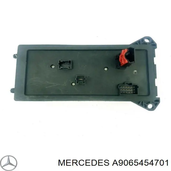 Caja fusibles Mercedes A9065454701 precio, desde 97,28 EUR