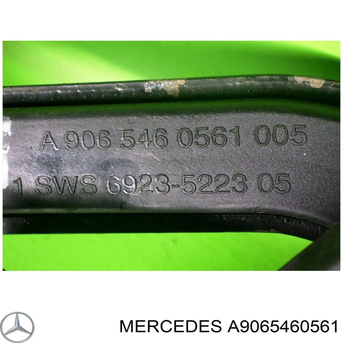 Carril guía inferior derecho de puerta corrediza Mercedes 9065460561 precio, desde 30,78 EUR