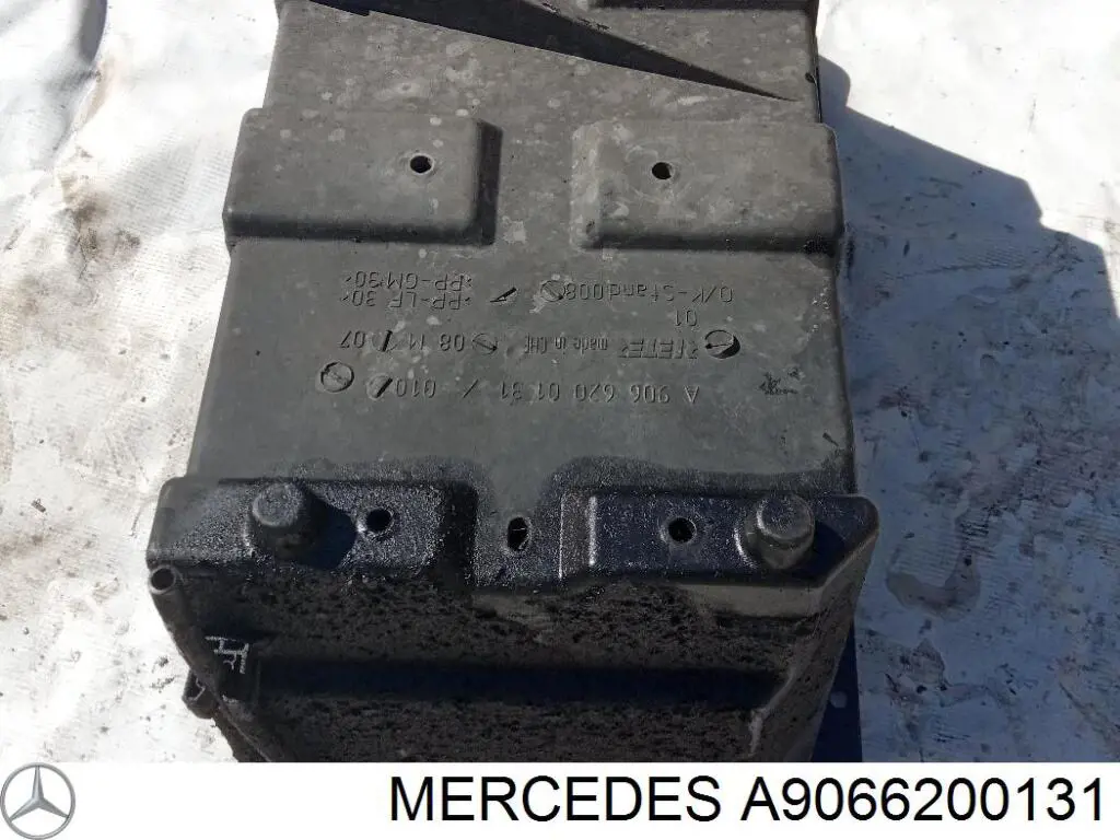 A9066200131 Mercedes montaje de bateria (soporte)