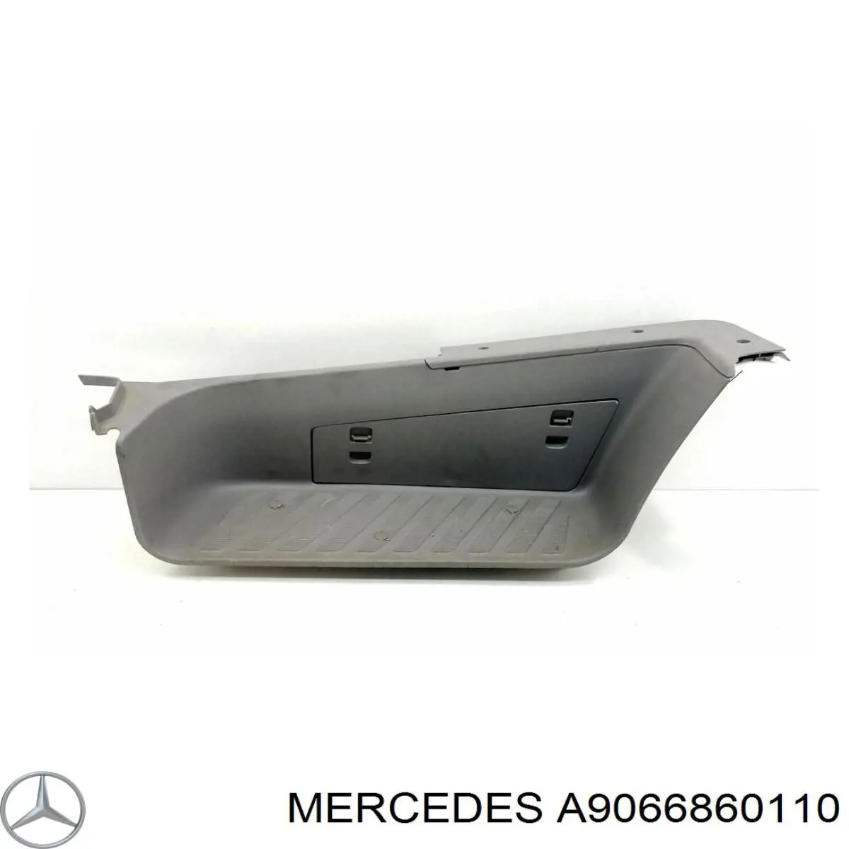 Estribo derecho Mercedes A90668601107J69 precio, desde 97,78 EUR