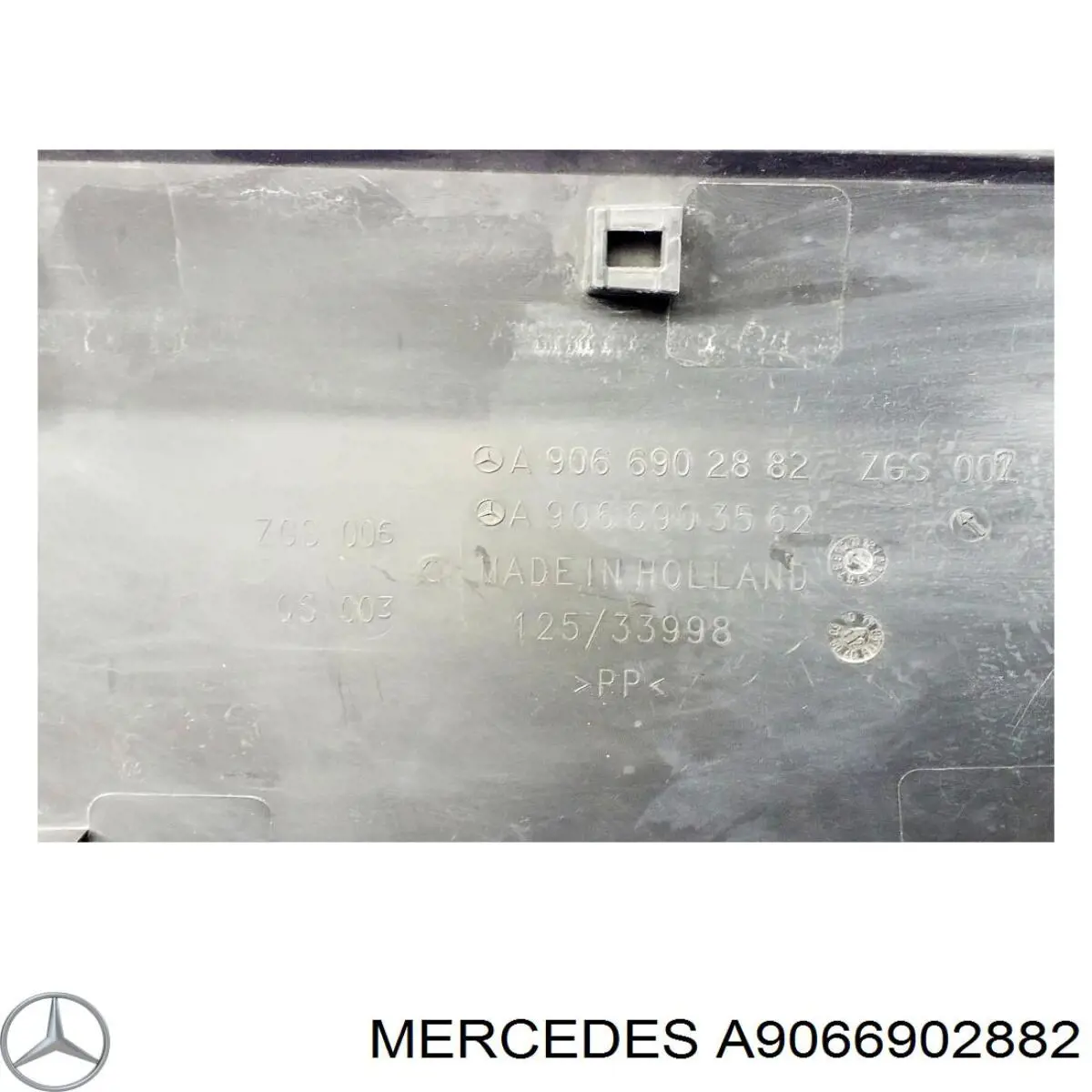 A9066902882 Mercedes moldura de guardabarro trasero derecho