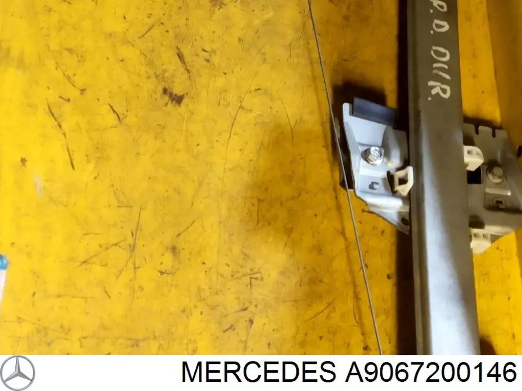 A9067200146 Mercedes mecanismo de elevalunas, puerta delantera derecha