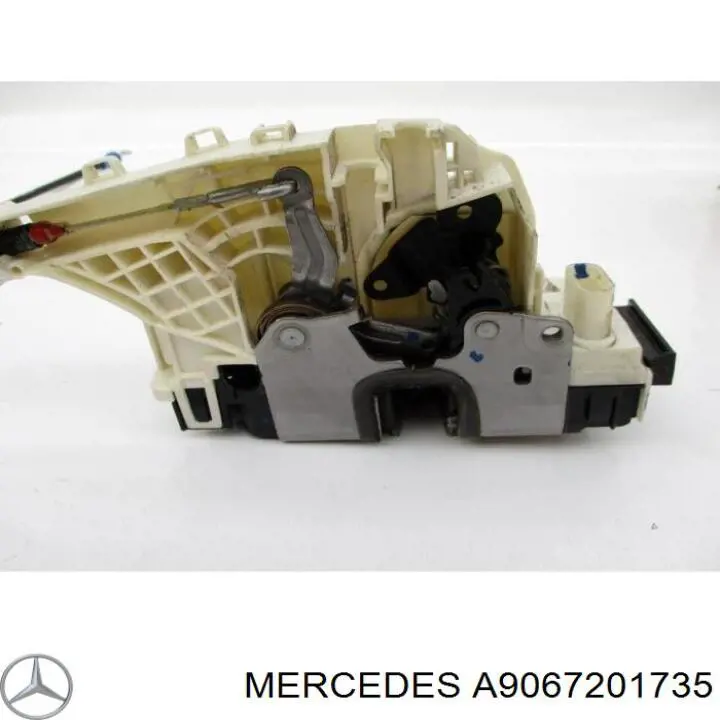 A9067201735 Mercedes cerradura de puerta delantera derecha