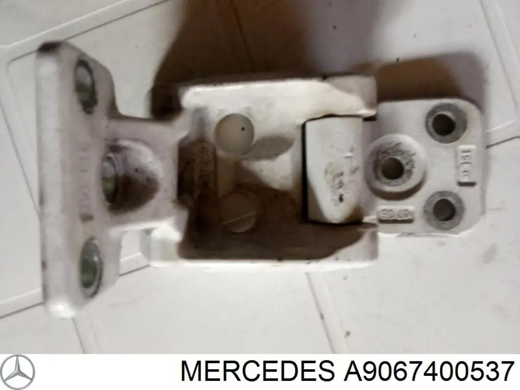 Bisagra de puerta de batientes trasera derecha superior para Mercedes Sprinter (906)