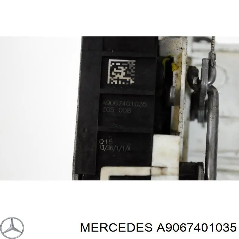Comprar A9067401035 Mercedes Cerradura de puerta trasera derecha de doble hoja