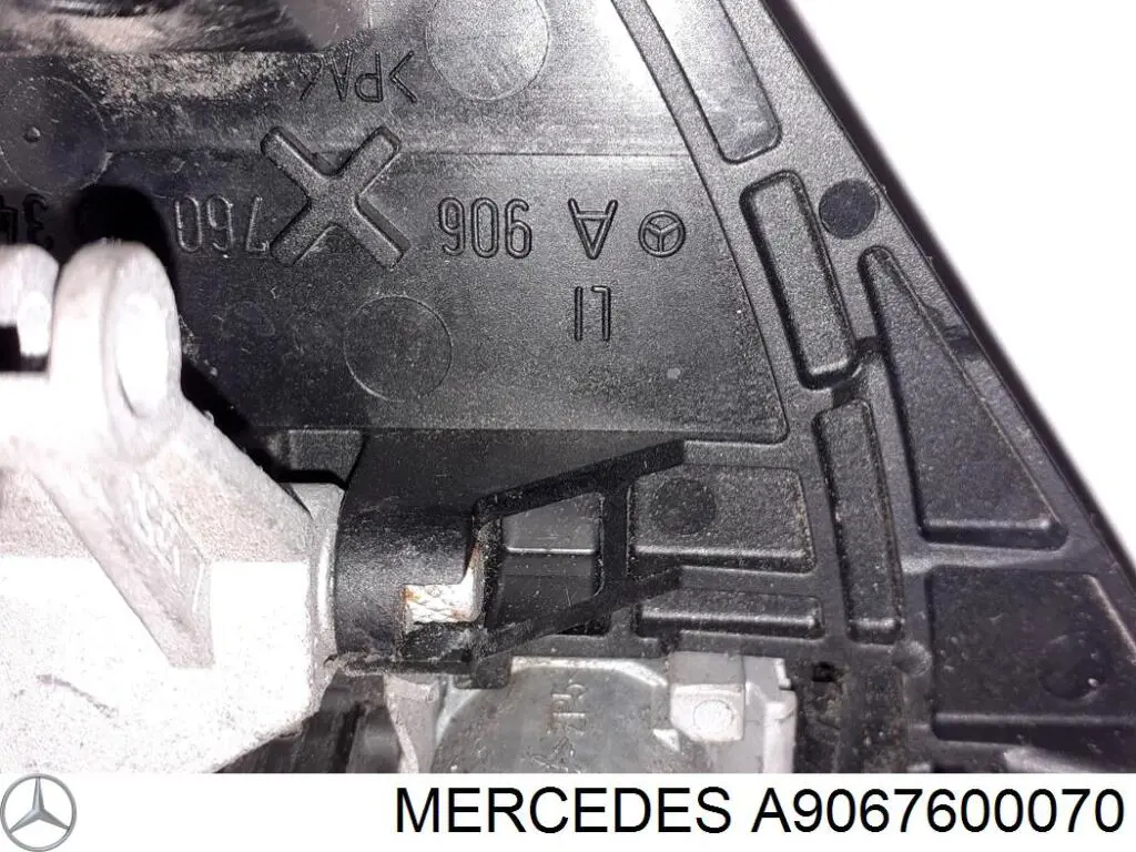 Manecilla de puerta exterior delantero Mercedes A9067600070 precio, desde 18,09 EUR