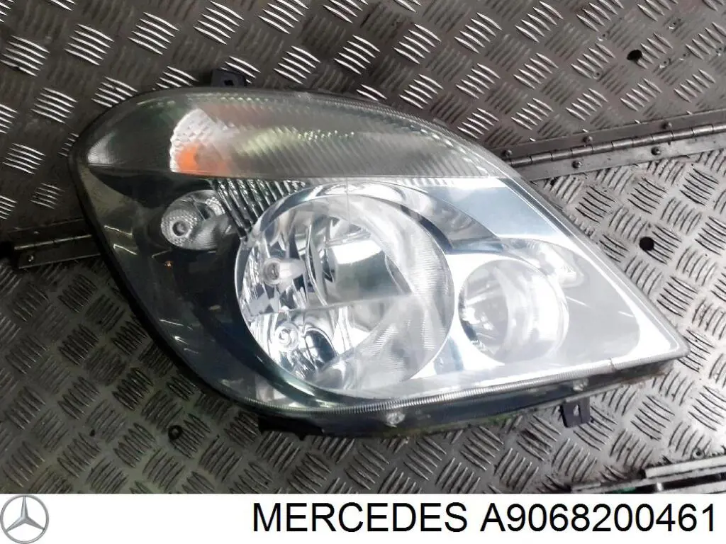 Comprar A9068200461 Mercedes Faro derecho