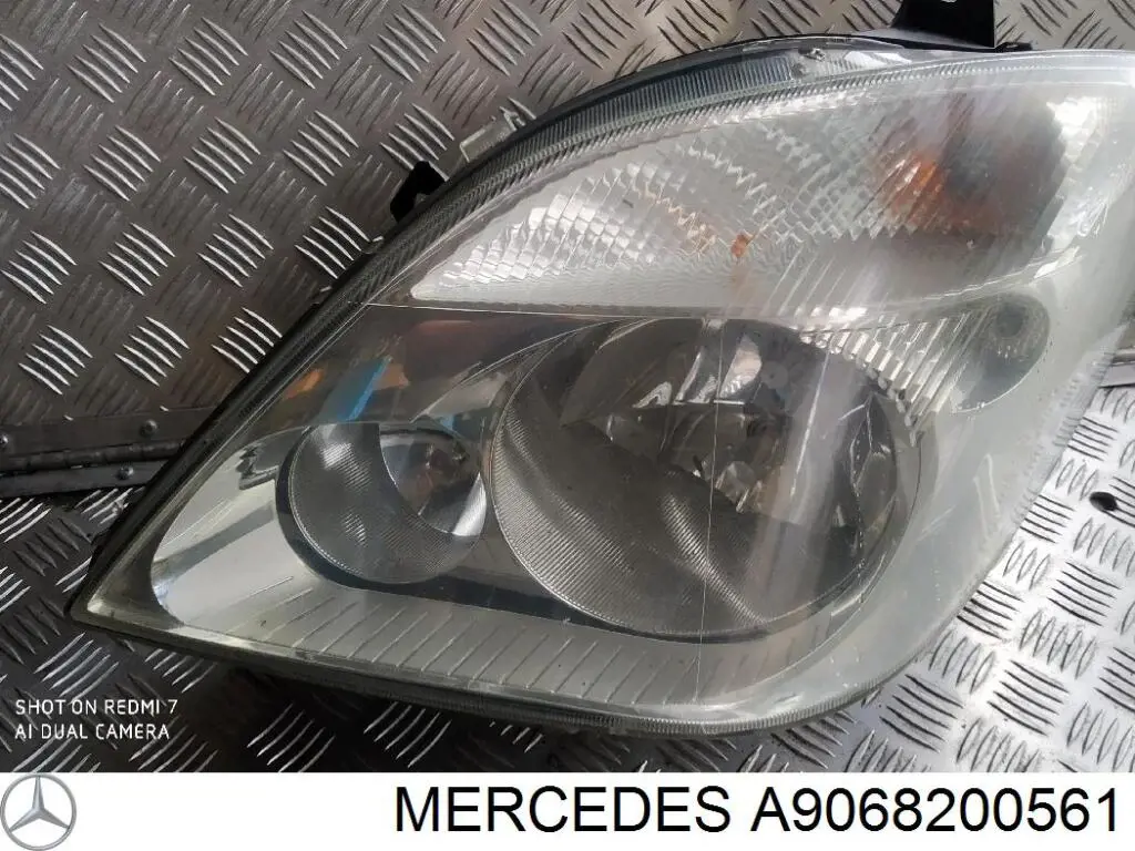 Comprar A9068200561 Mercedes Faro delantero izquierdo