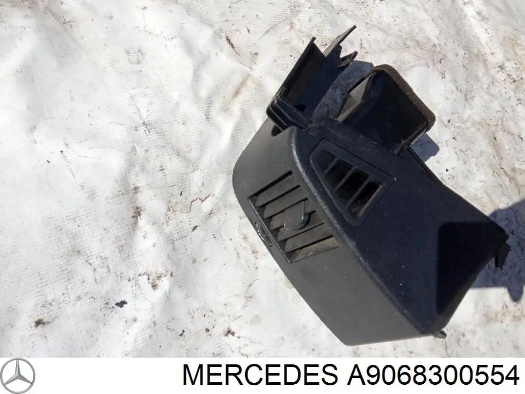 Rejilla de ventilación derecha del salpicadero Mercedes A9068300554 precio, desde 36,30 EUR