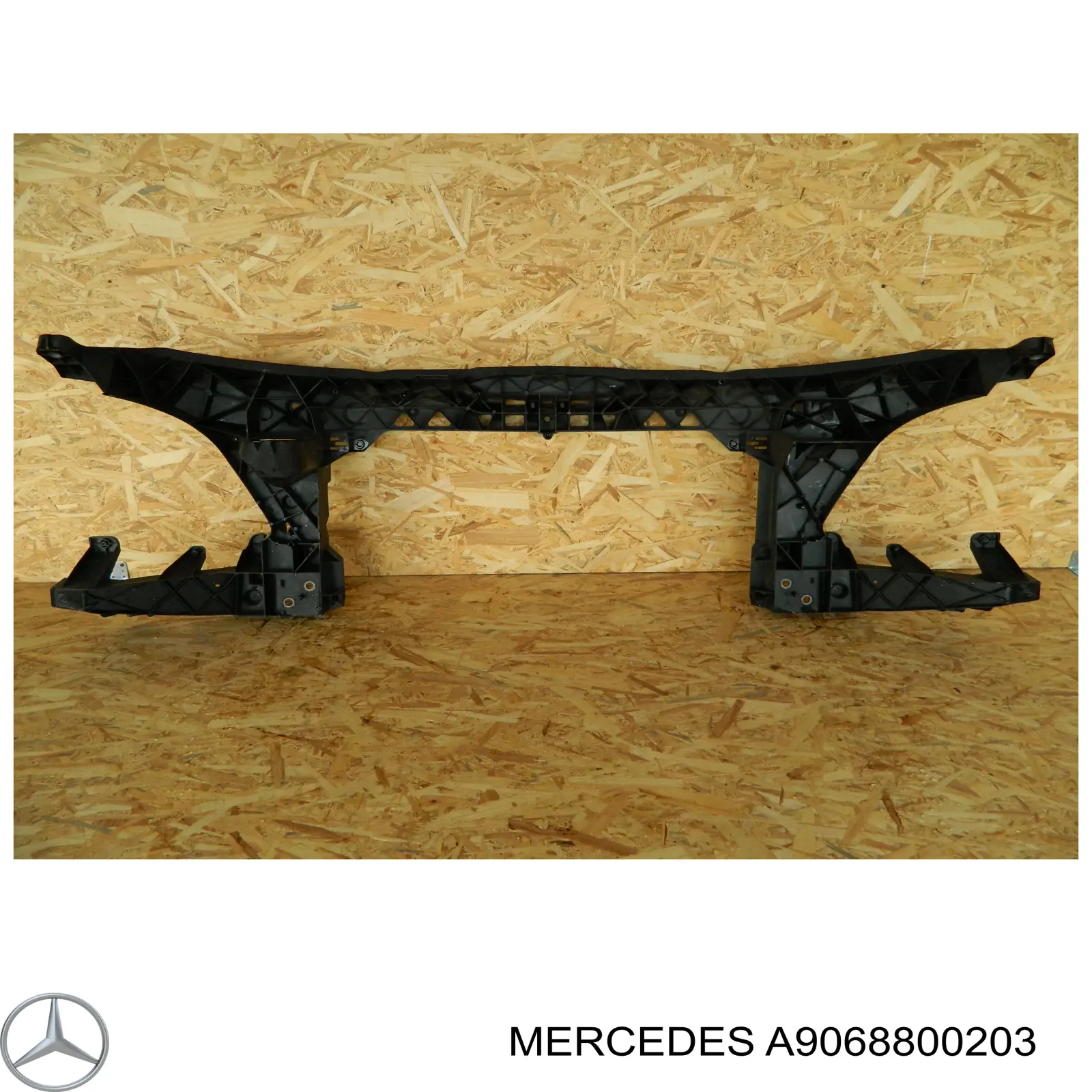 A9068800203 Mercedes soporte de radiador completo