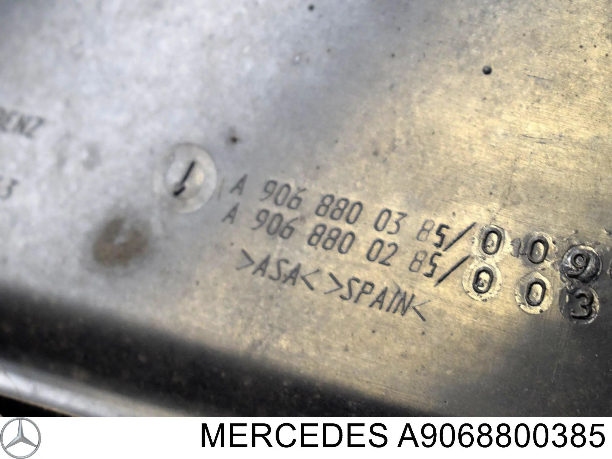 Rejilla delantera Mercedes A9068800385 precio, desde 61,48 EUR