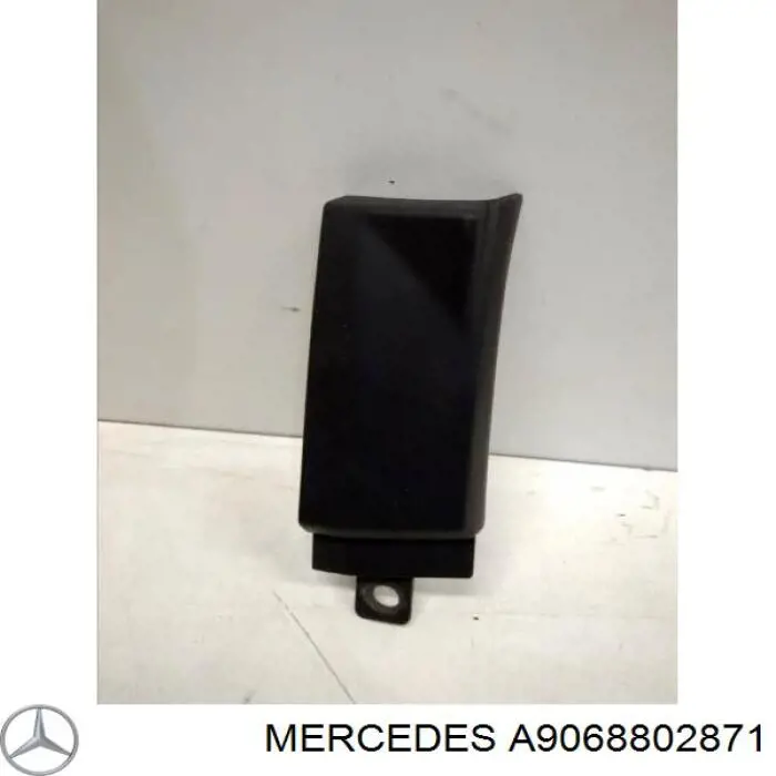 Comprar A9068802871 VAG Protector parachoques trasero izquierdo