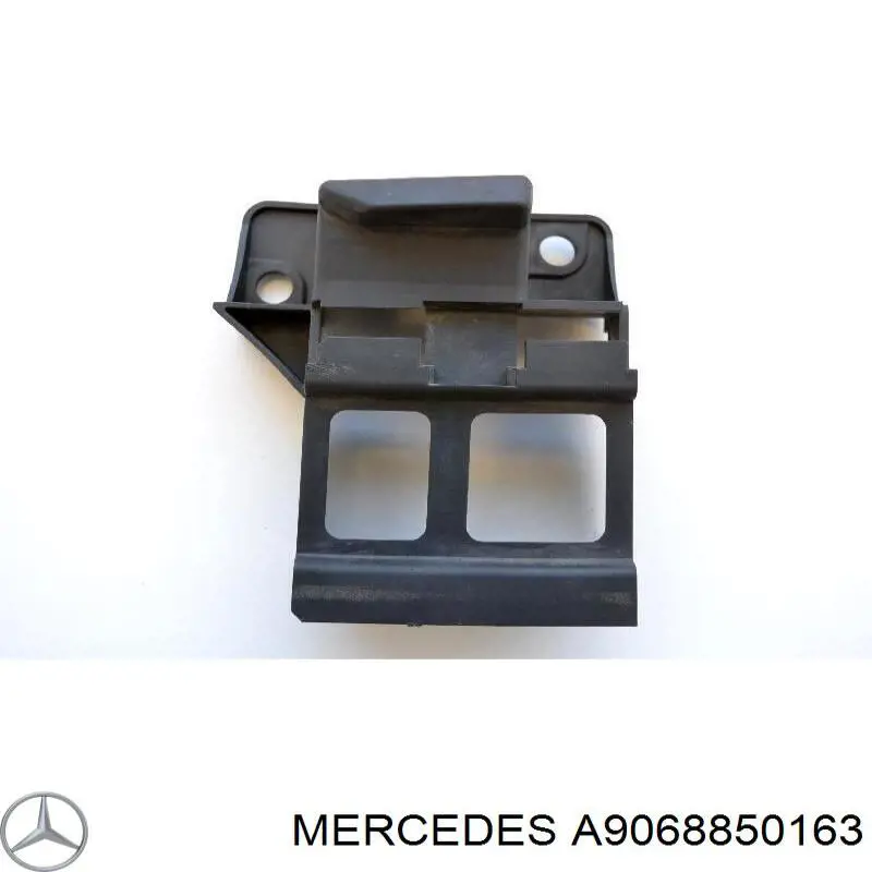 Soporte de parachoques delantero izquierdo Mercedes A9068850163 precio, desde 10,82 EUR