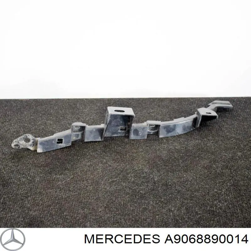 Soporte de parachoques delantero izquierdo Mercedes A9068890014 precio, desde 28,42 EUR