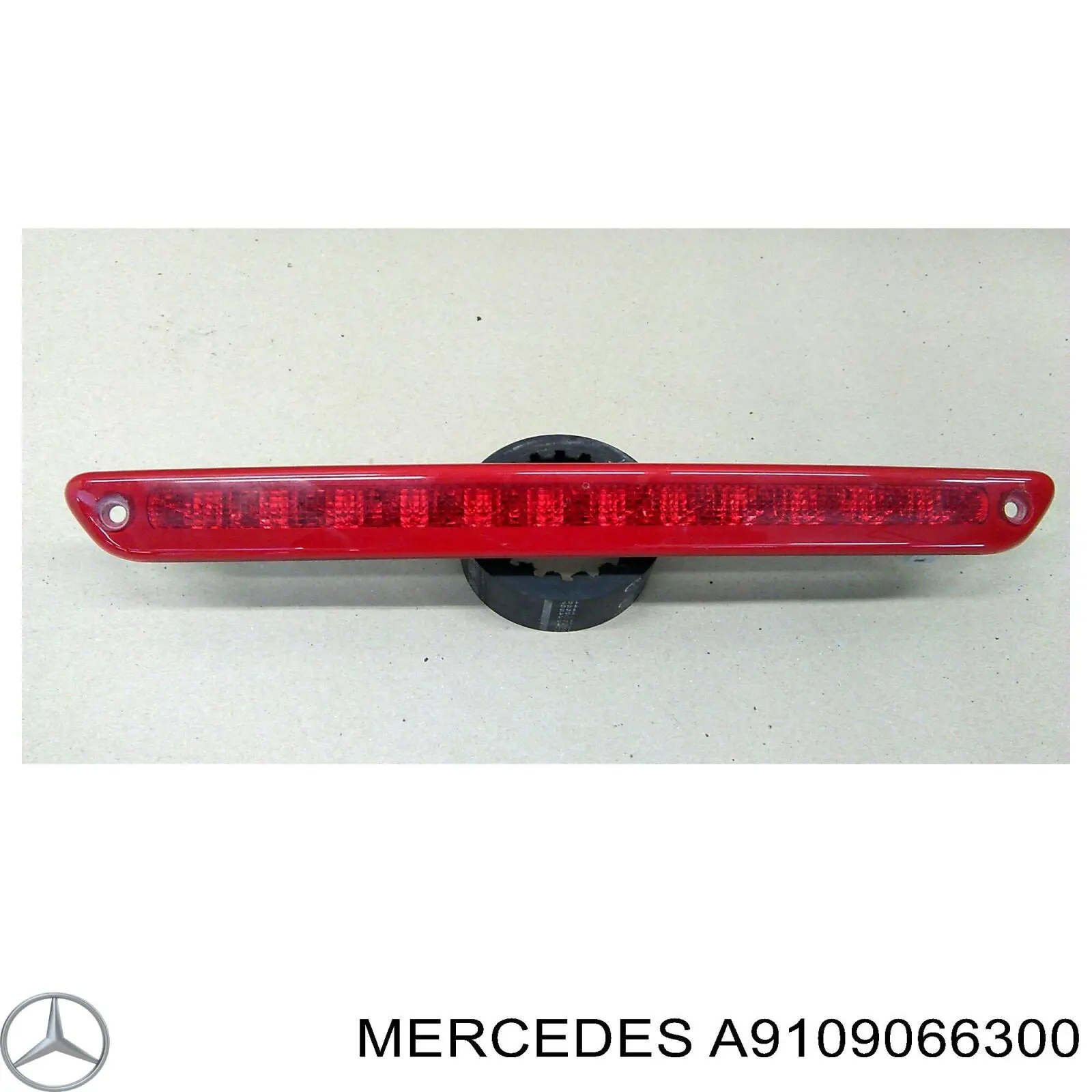 A9109066300 Mercedes Luz central de freno