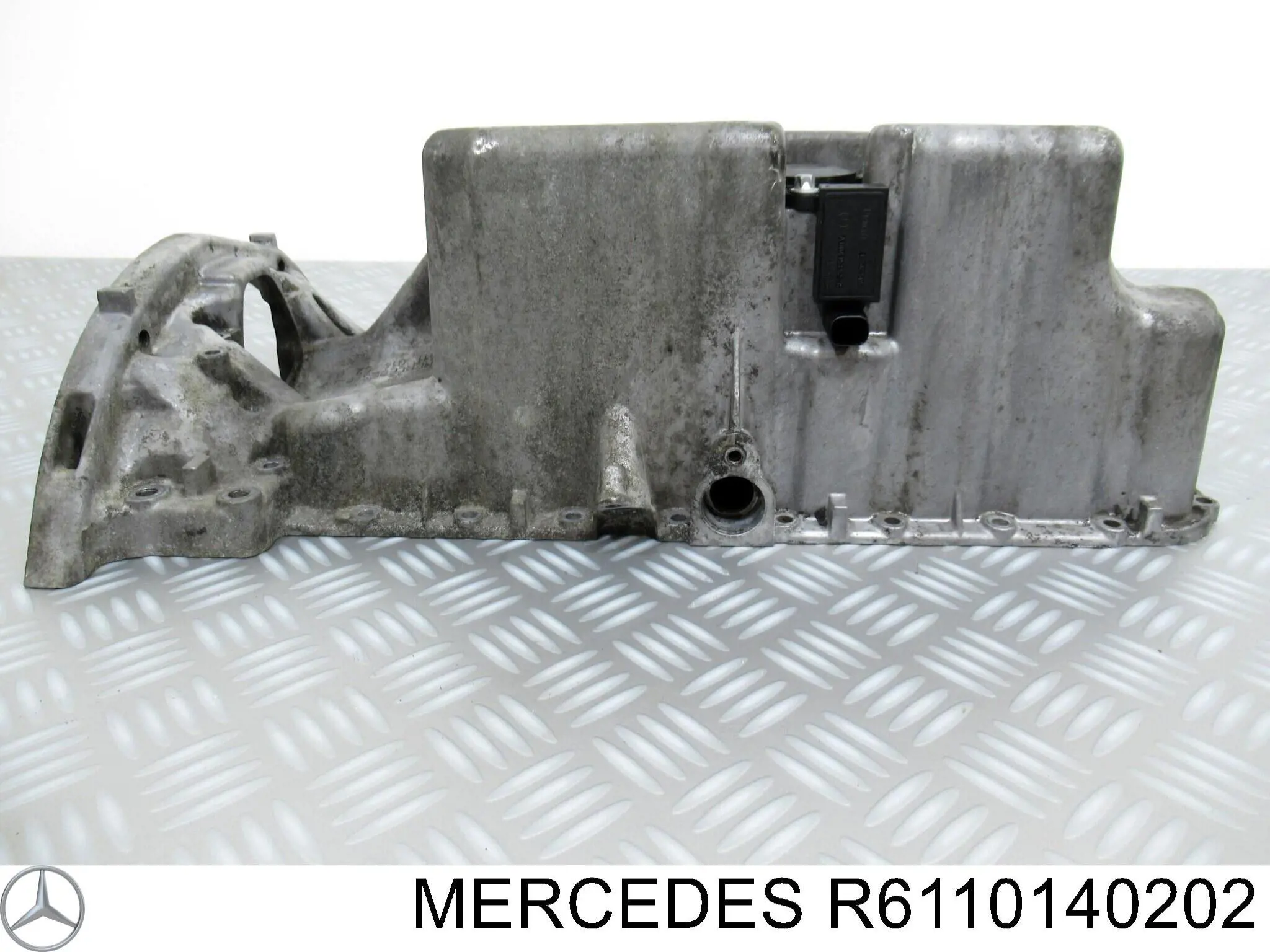 R6110140202 Mercedes