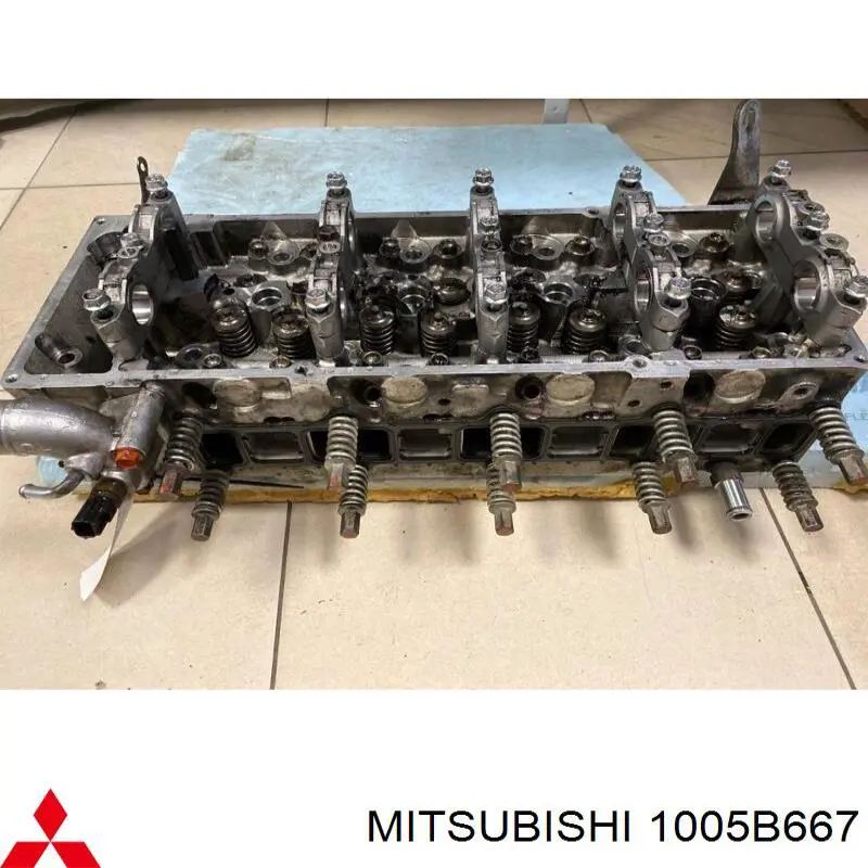 Culata 1005B667 Mitsubishi