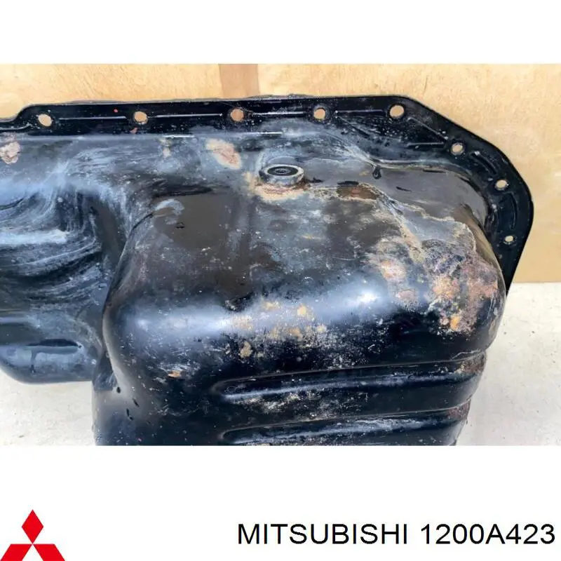 Comprar 1200A423 Mitsubishi Cárter de aceite del motor