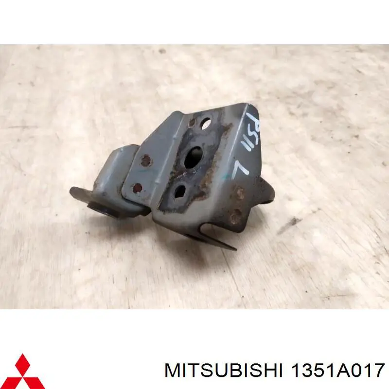 1351A017 Mitsubishi