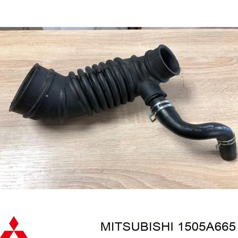 1505A665 Mitsubishi Conducto de aire, salida del filtro de aire