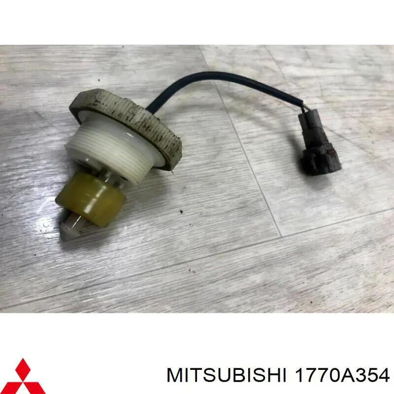 1770A354 Mitsubishi sensor de nivel de agua del filtro de combustible