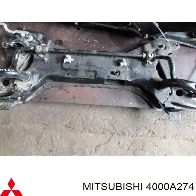 4000A274 Mitsubishi subchasis delantero soporte motor