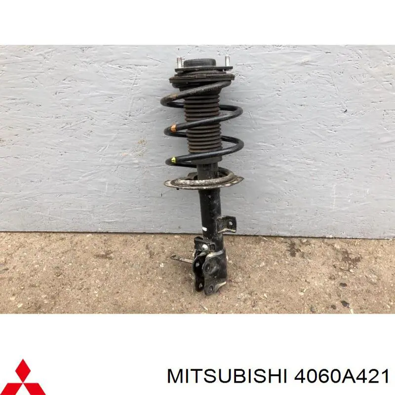 Comprar 4060A421 Mitsubishi Amortiguador delantero izquierdo