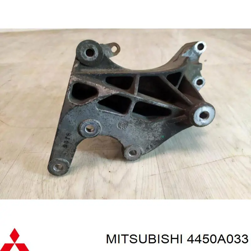 4450A033 Mitsubishi 
