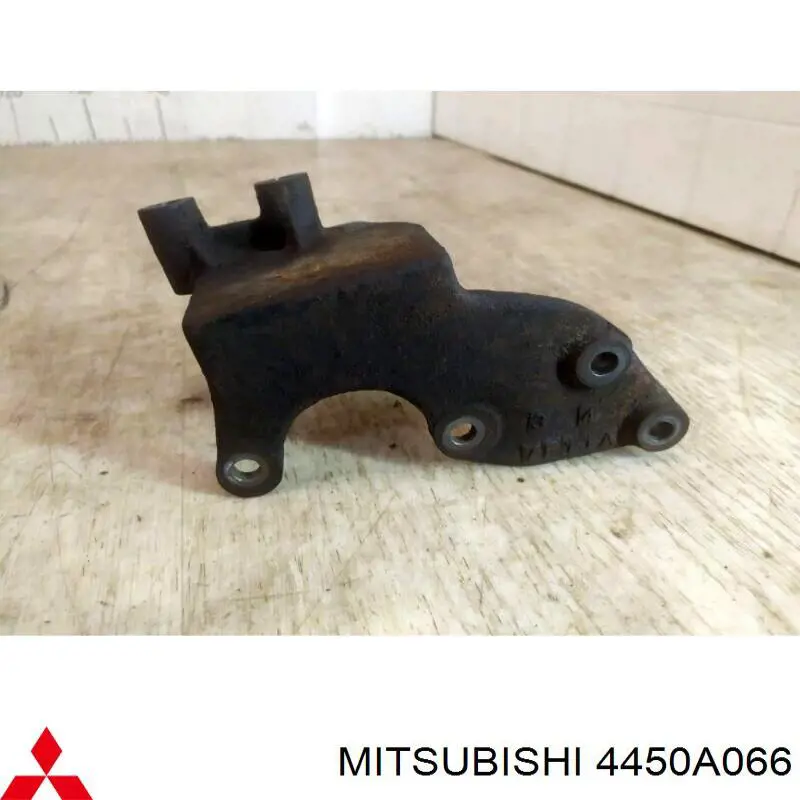 4450A066 Mitsubishi