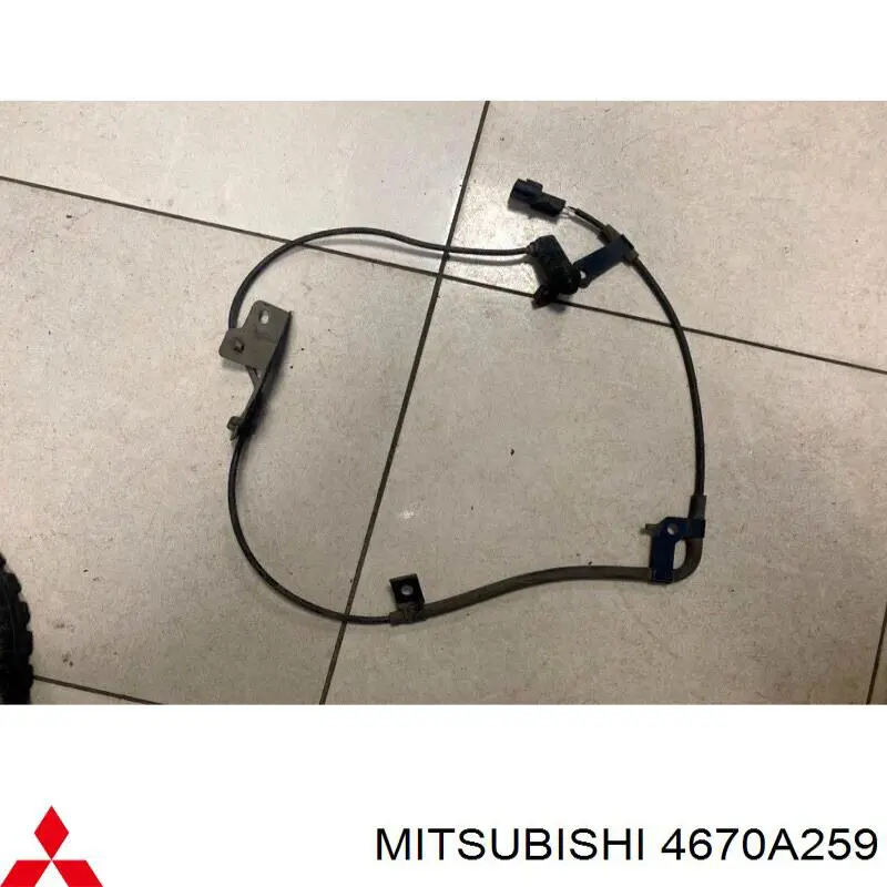 4670A259 Mitsubishi sensor abs trasero izquierdo