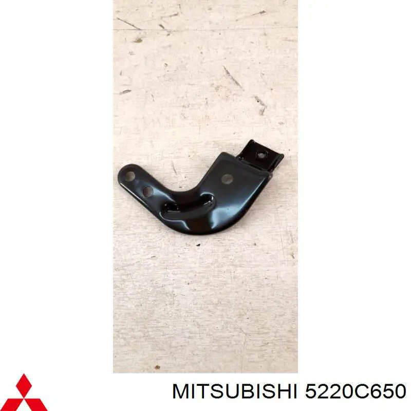 Soporte delantero de guardabarros delantero derecho Mitsubishi 5220C650 precio, desde 10,75 EUR