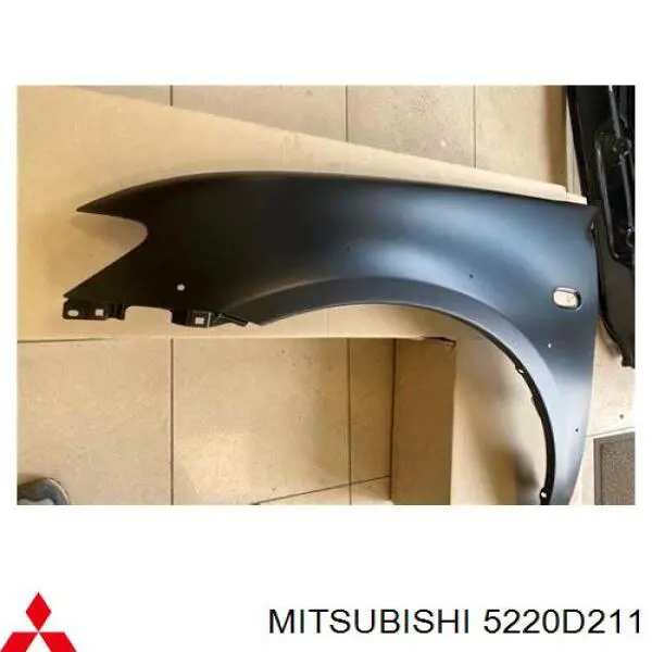 Guardabarros delantero izquierdo para Mitsubishi Pajero (KH)