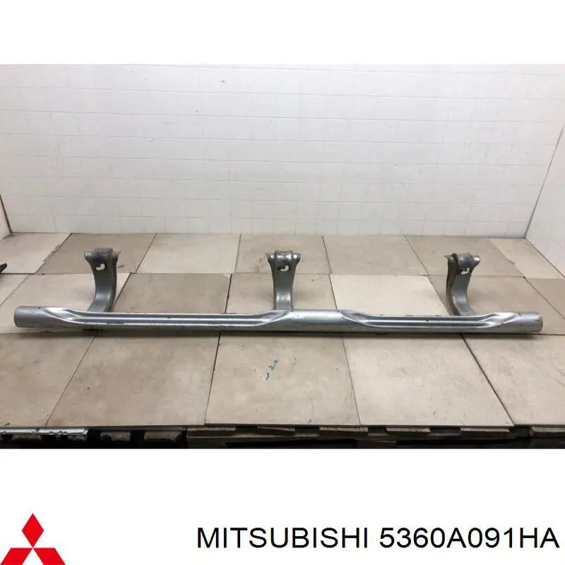 5360A091HA Mitsubishi estribo izquierdo