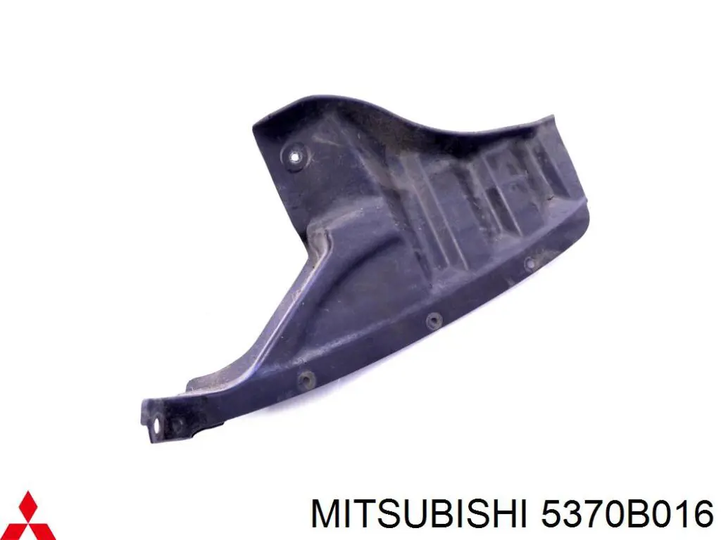 5370B016 Mitsubishi guardabarros interior, aleta trasera, derecho trasero