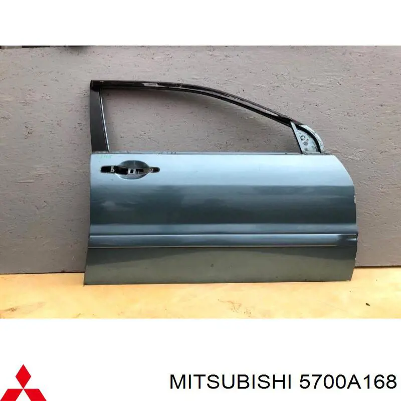 5700A168 Mitsubishi Puerta delantera derecha